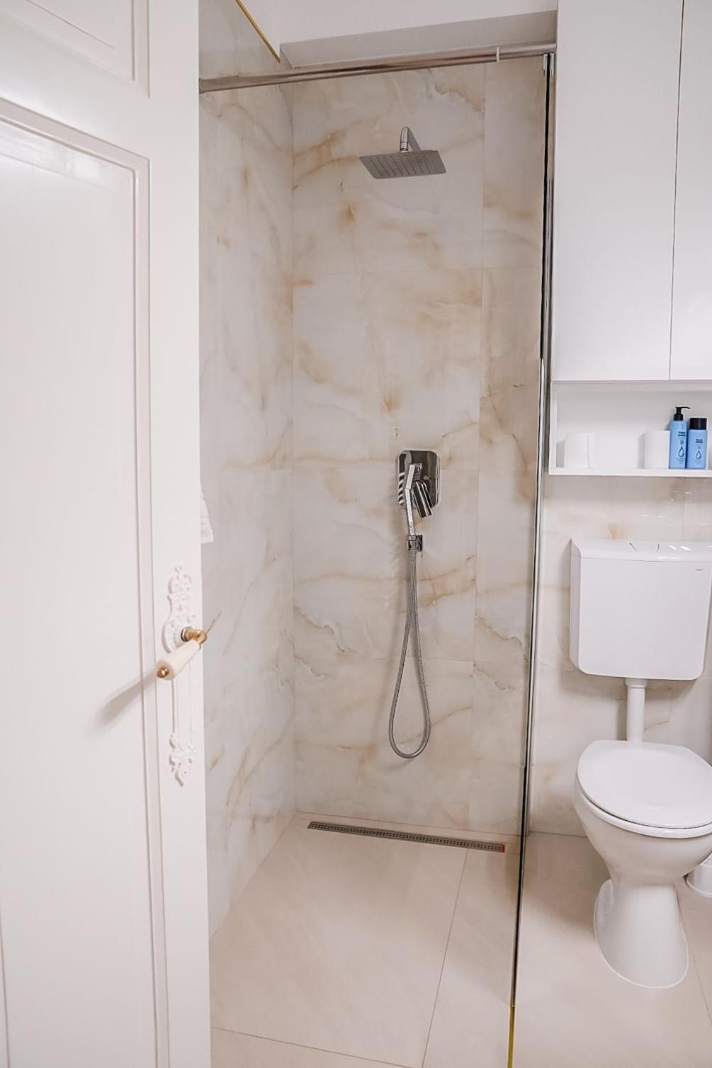 Glori Gold Apartaments Μπάια Μάρε Εξωτερικό φωτογραφία